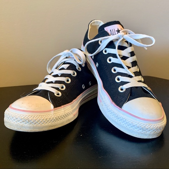 black converse with pink trim